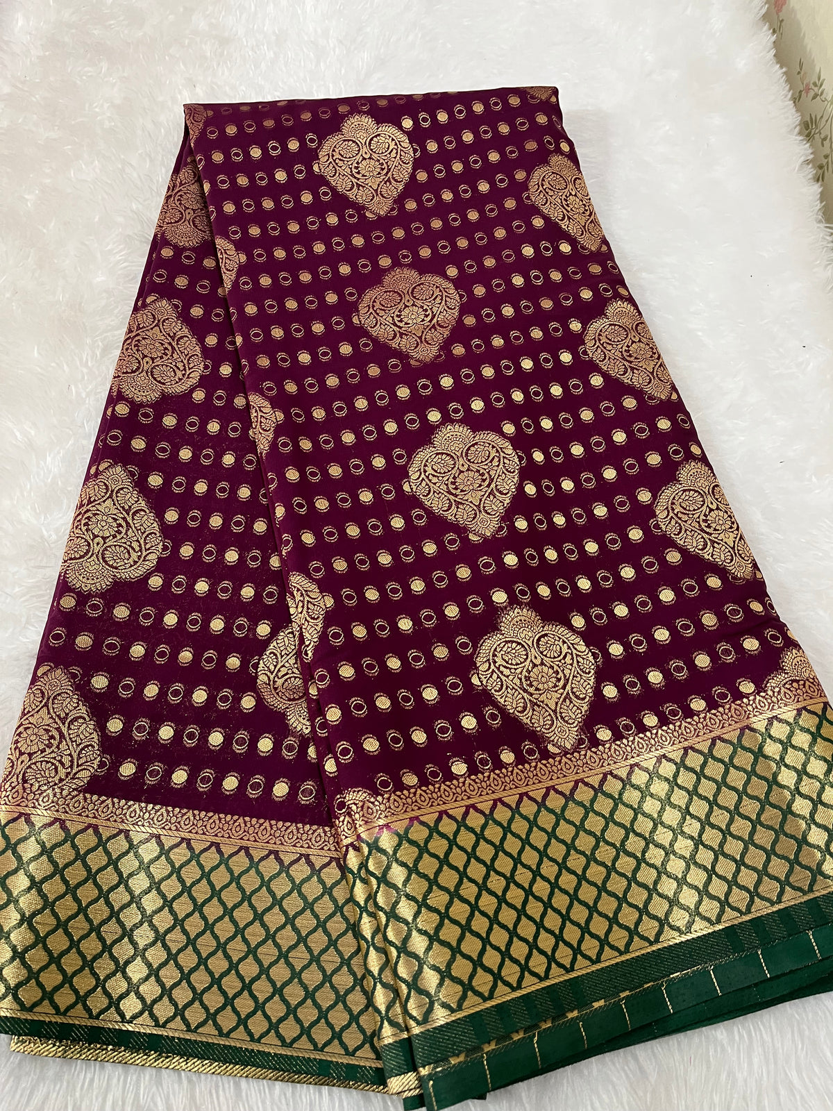 Banarasi crepe silk - HOA117