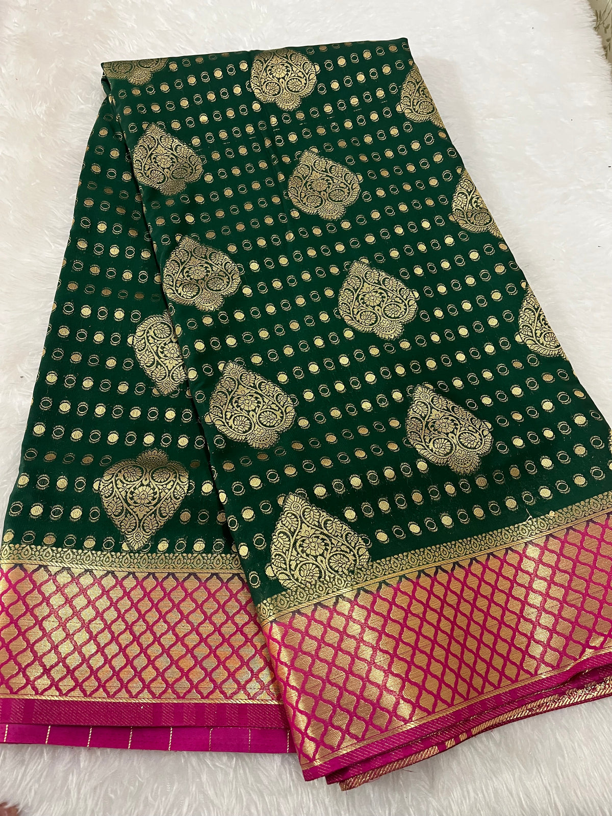 Banarasi crepe silk - HOA117