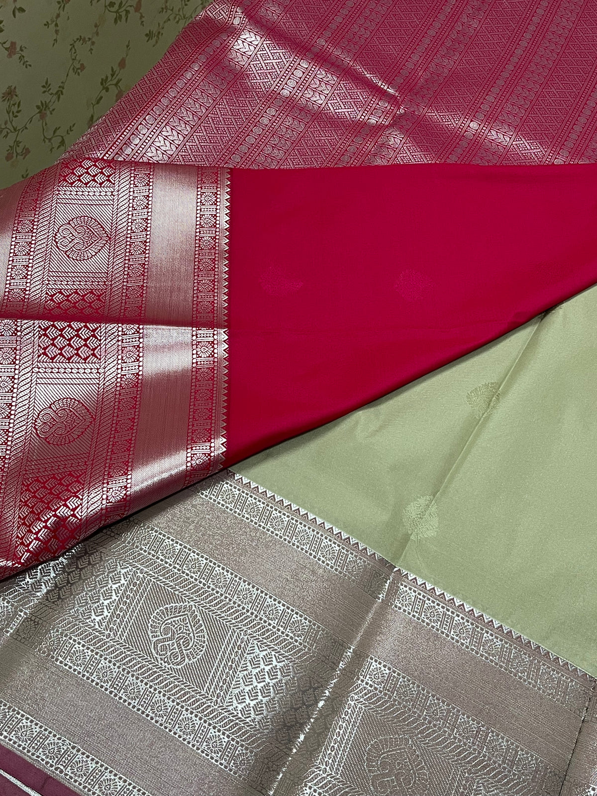 Semi Kanchi Pattu