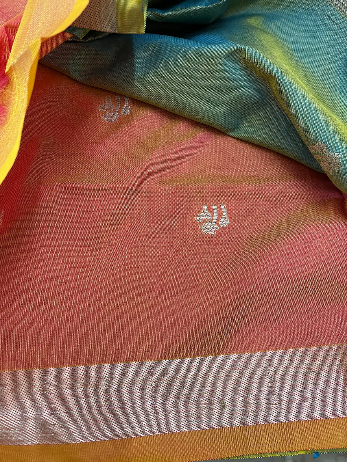 Semi silk