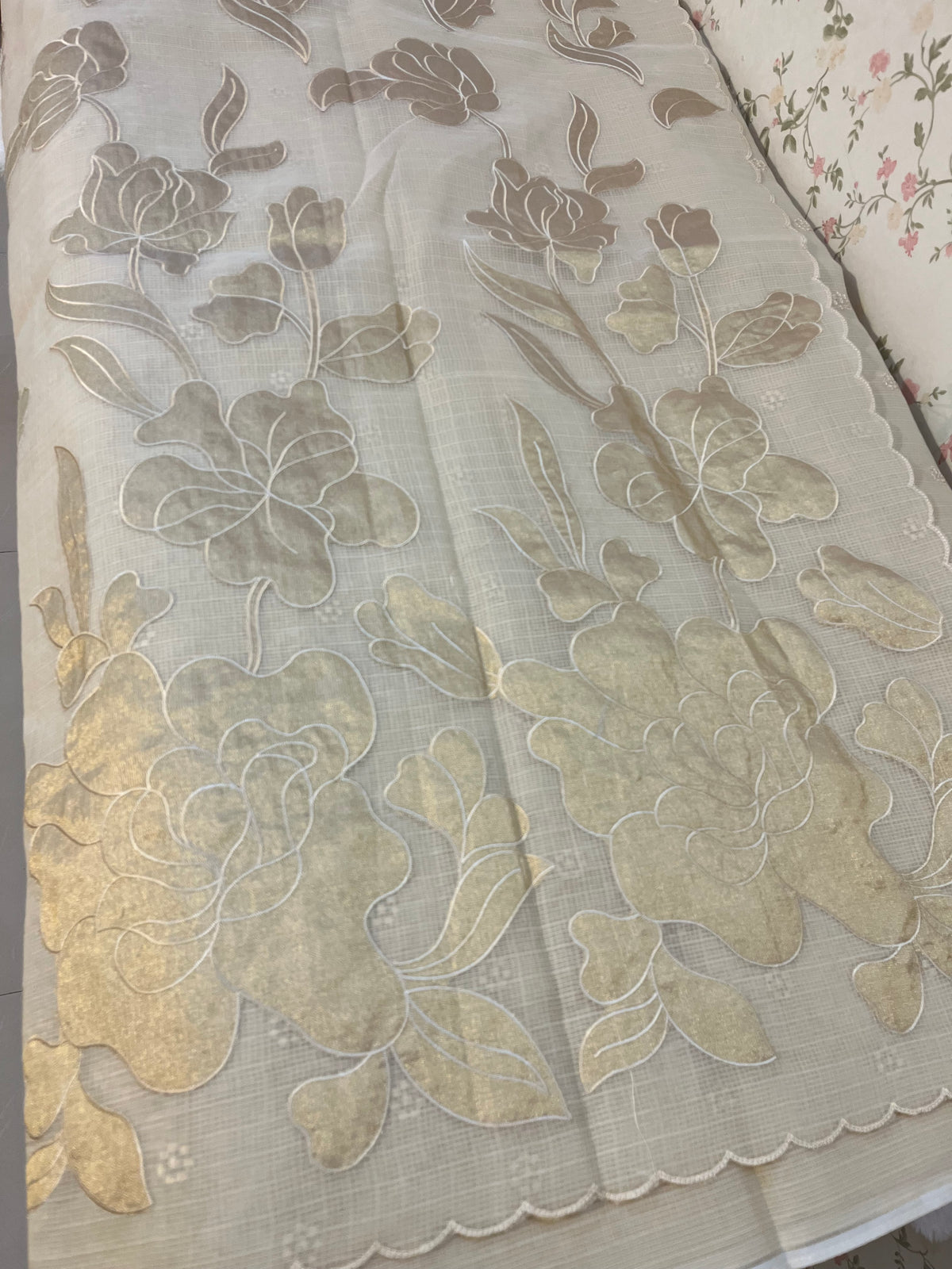 Gold Appliqué work in Kota silk(Gold)