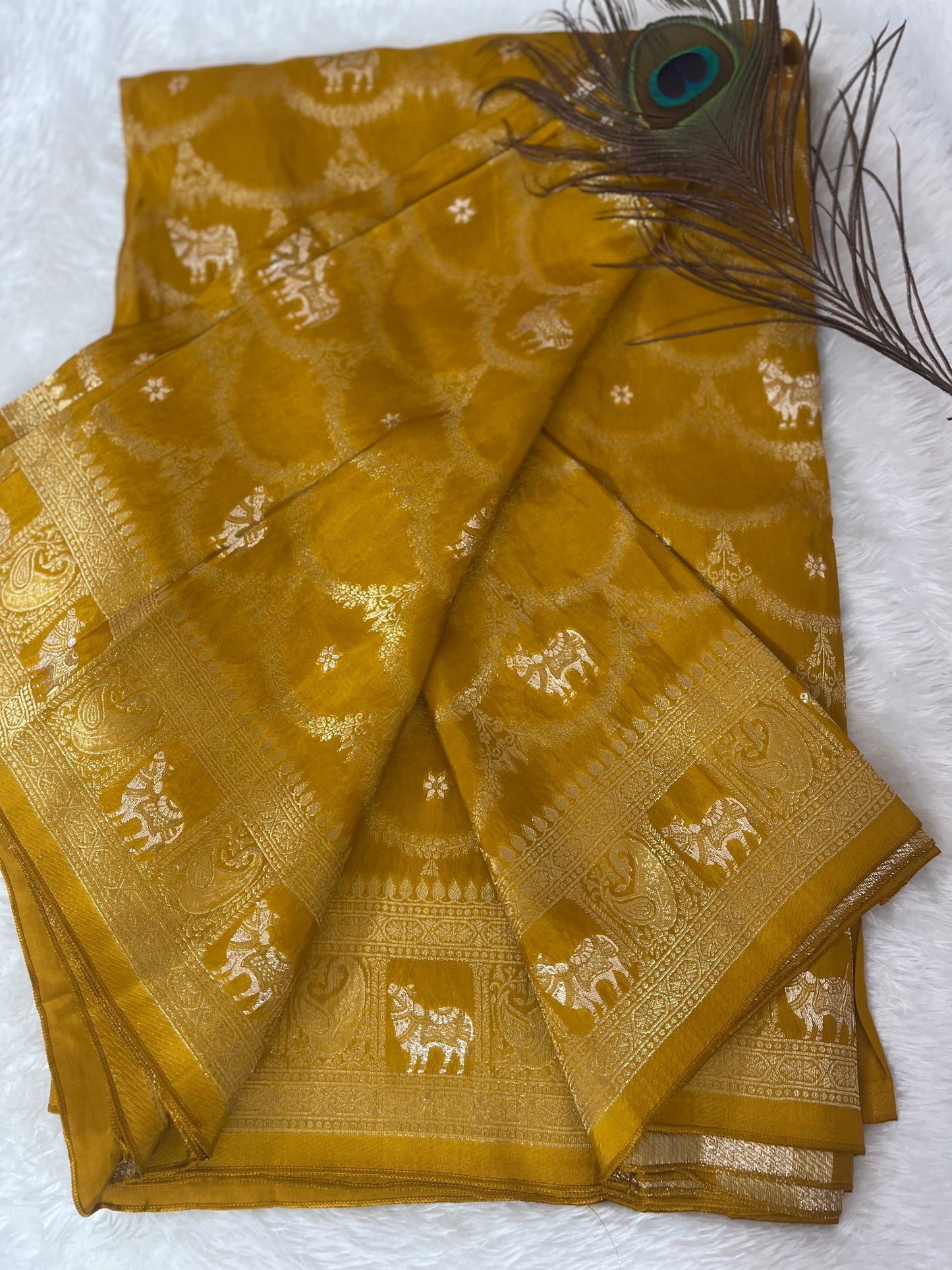Premium Russian silk ( HOA153 )