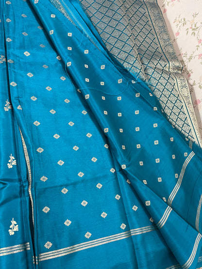 Gajji silk - HOA102