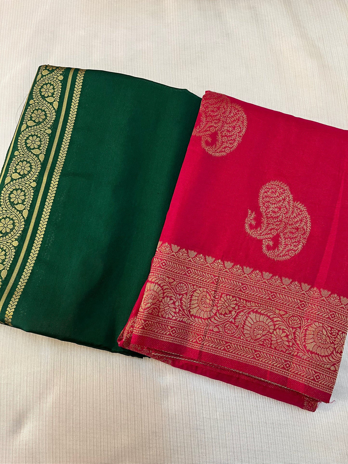 Combo sarees😍